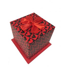 باکس گیفت قرمز طرح قلب مشکی