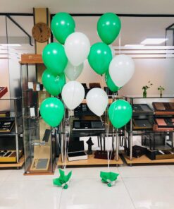 دسته بادکنک هلیومی سفید و سبز